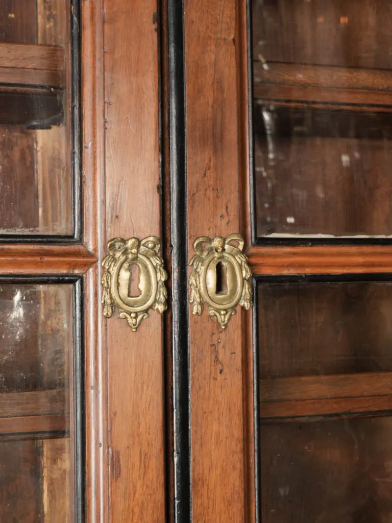 18th-Century French Walnut Secrétaire Vitrine in the Style of Hache, Grenoble 81½"