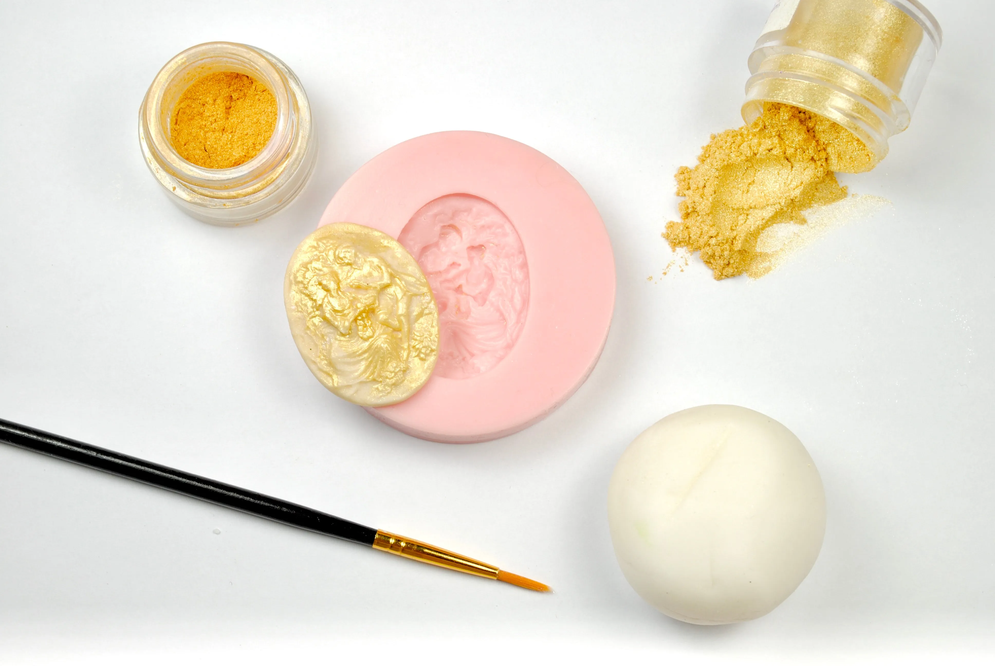 African Gold Luster Dust