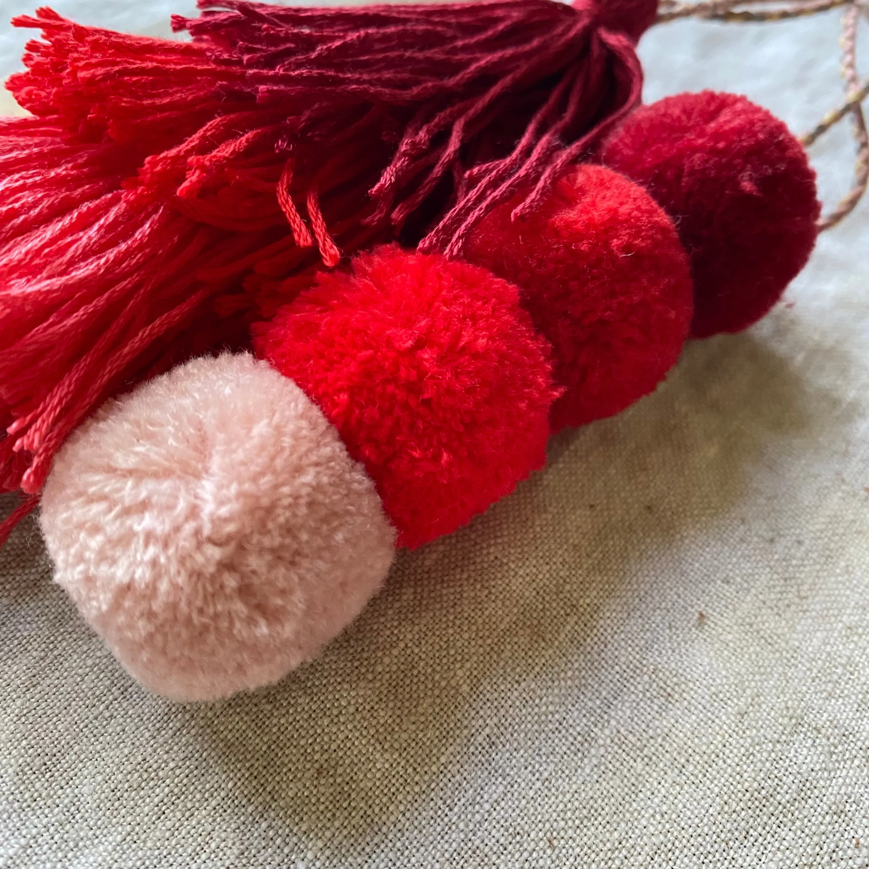 Bohemian Handmade Bag Pendant Pompom Keychain Multicolor With Tassels
