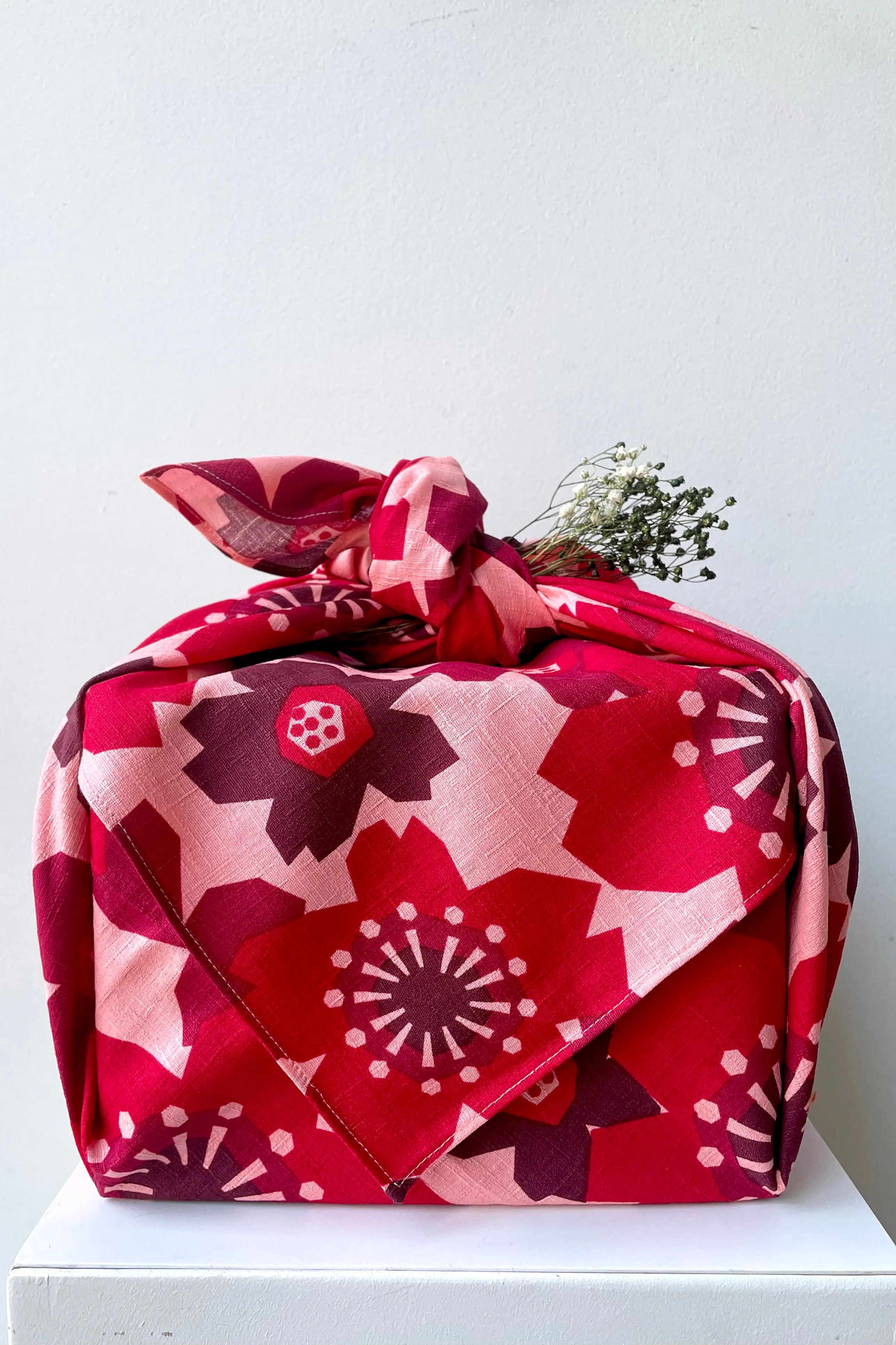 Furoshiki Pattern Flowers Red 42" Square