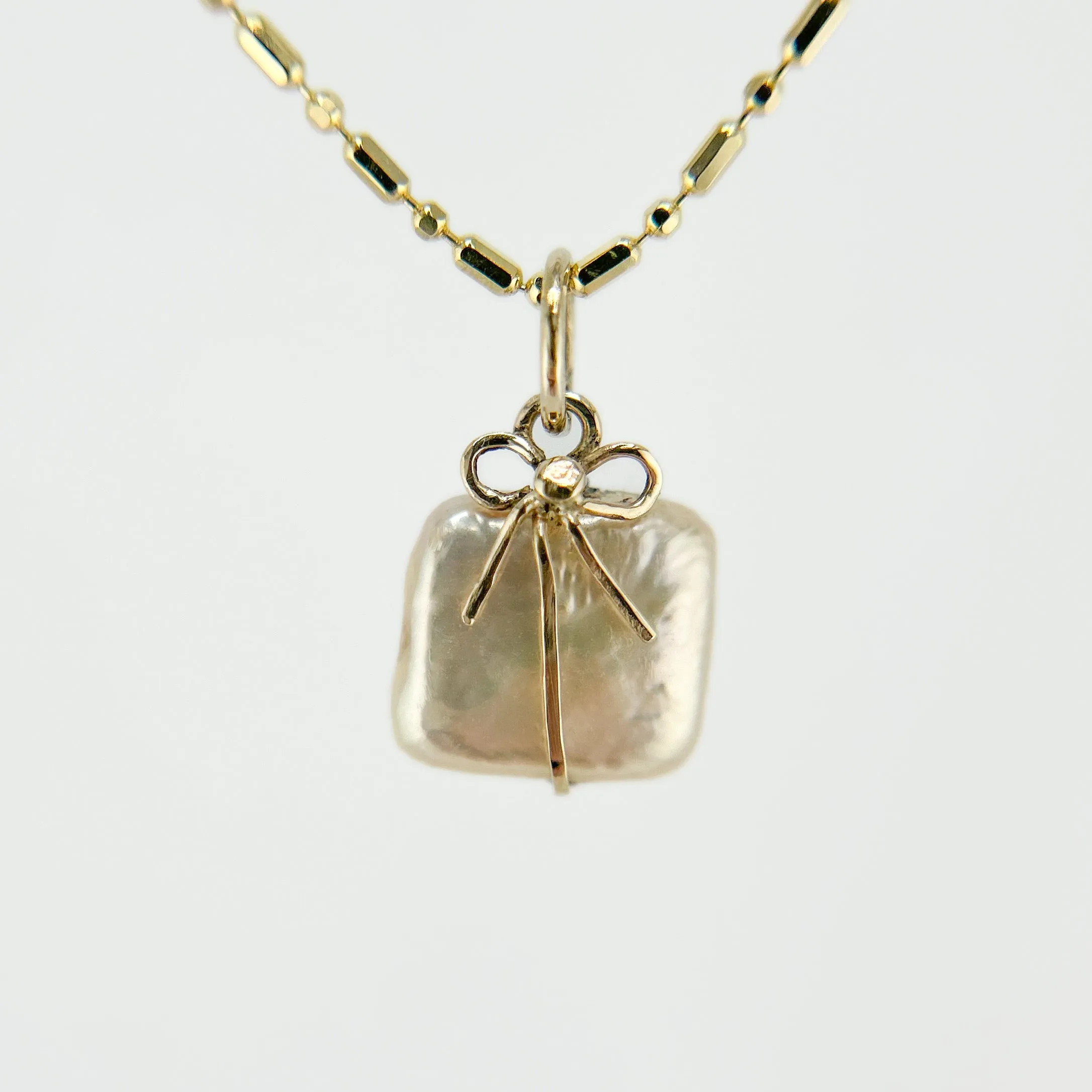 Gift Box Pearl Charms