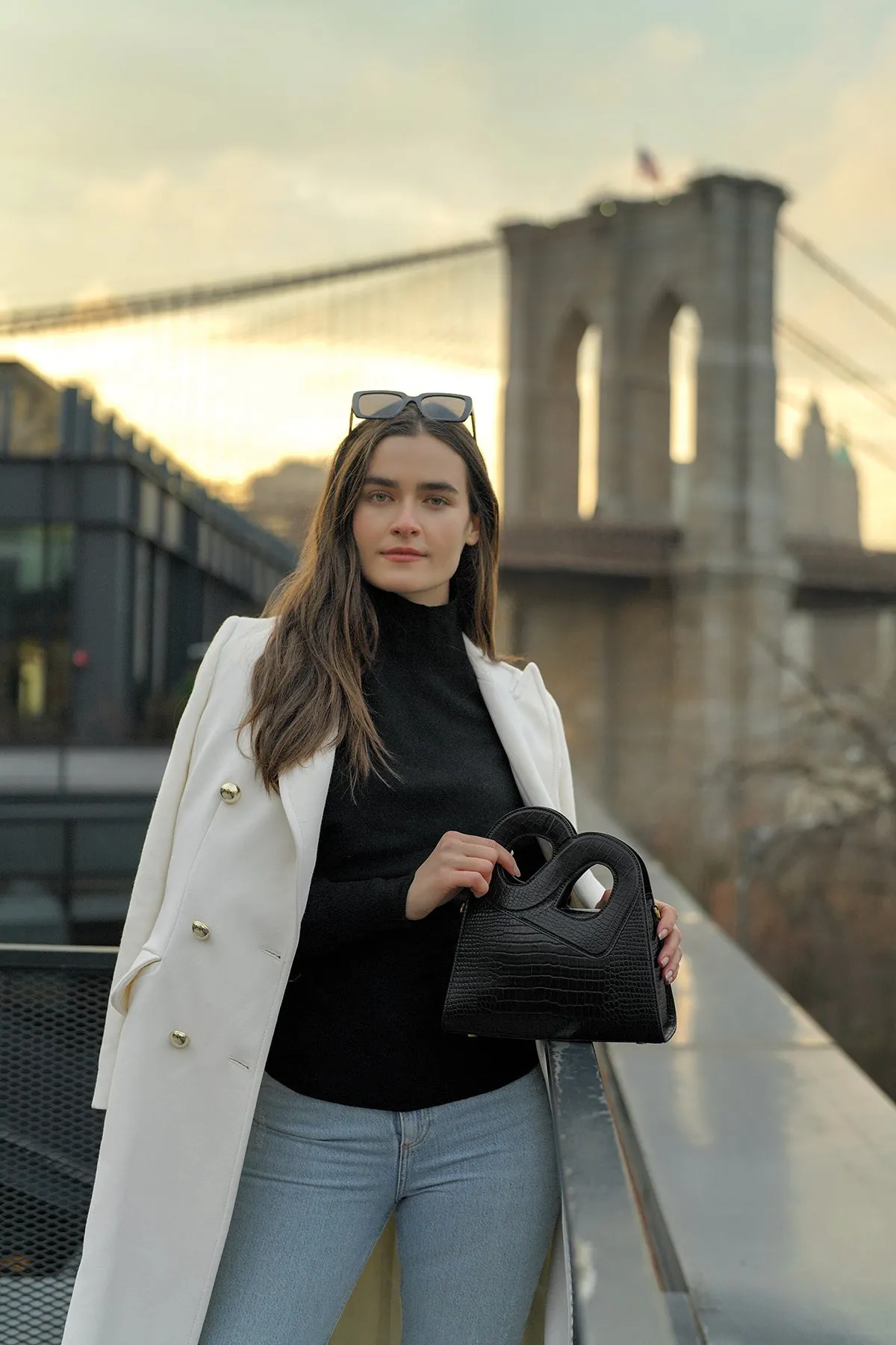 Hold Me Bag Small - Black