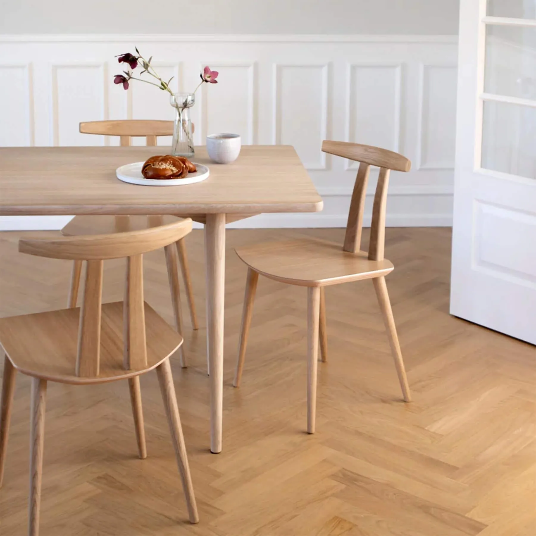 MAKE nordic J111 Dining Chair
