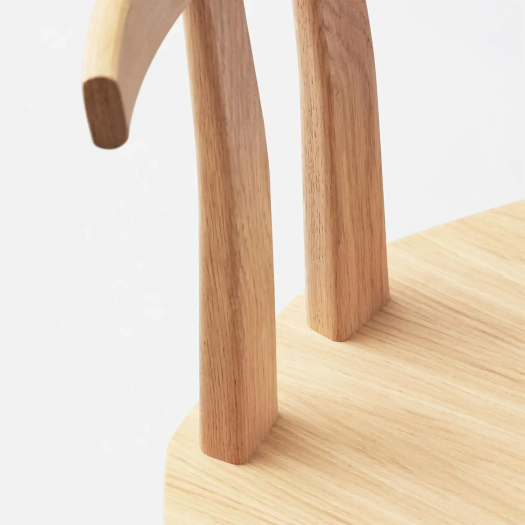 MAKE nordic J111 Dining Chair