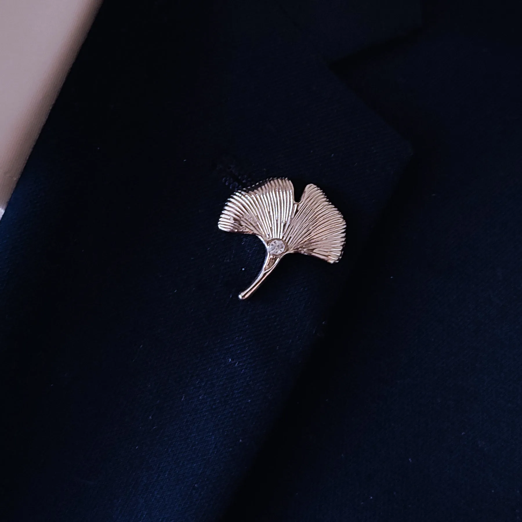 Poppy Flower – Silver Lapel Pins