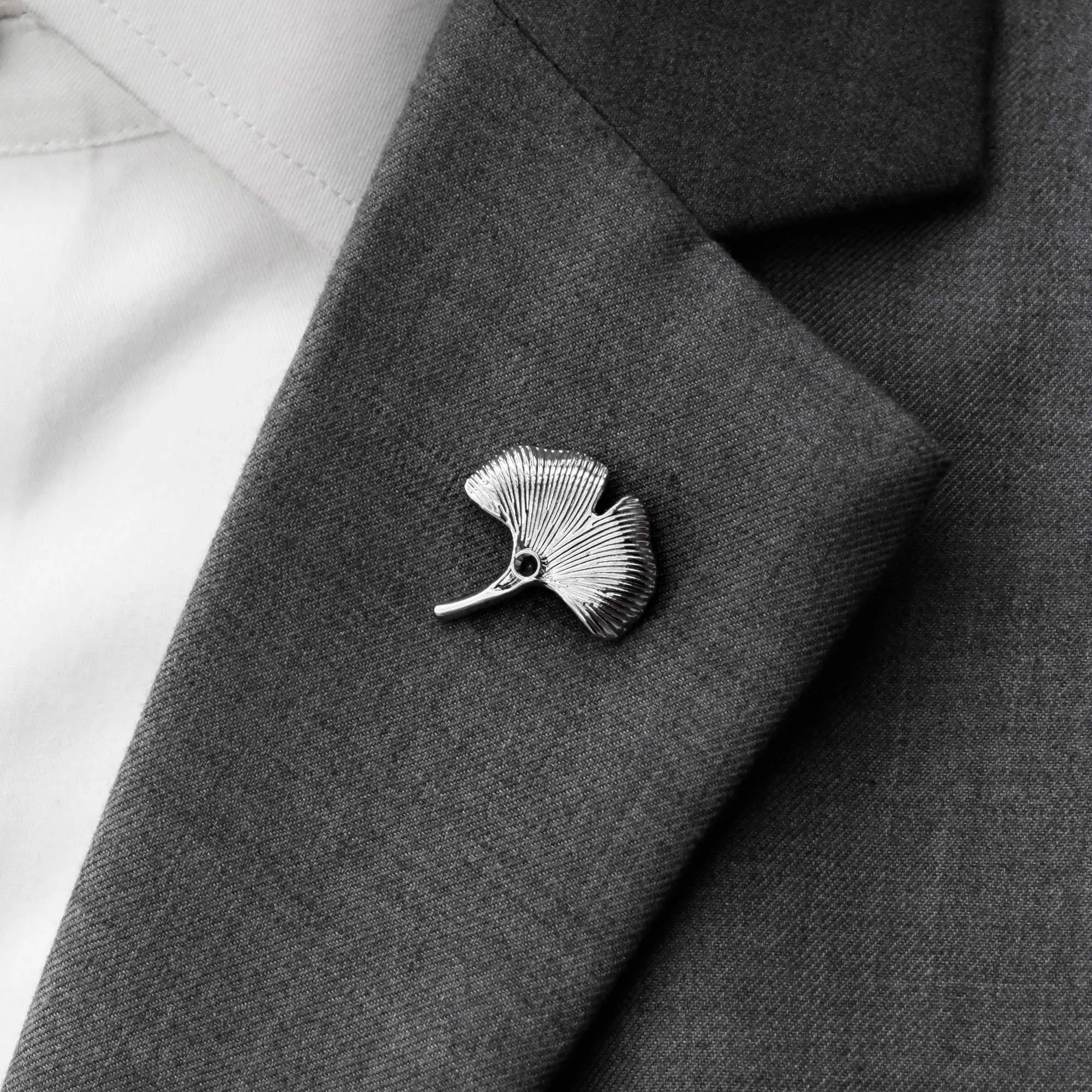 Poppy Flower – Silver Lapel Pins