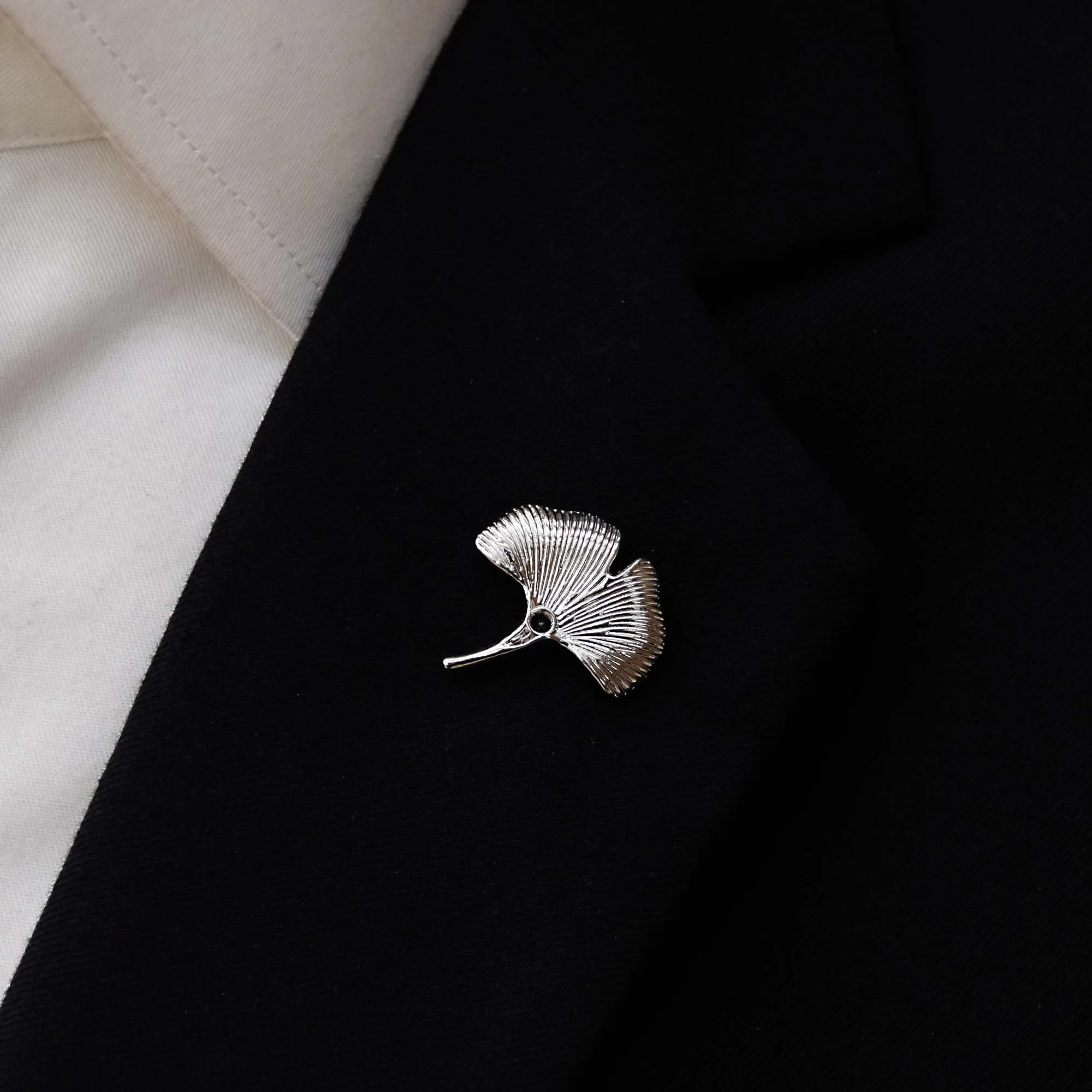 Poppy Flower – Silver Lapel Pins