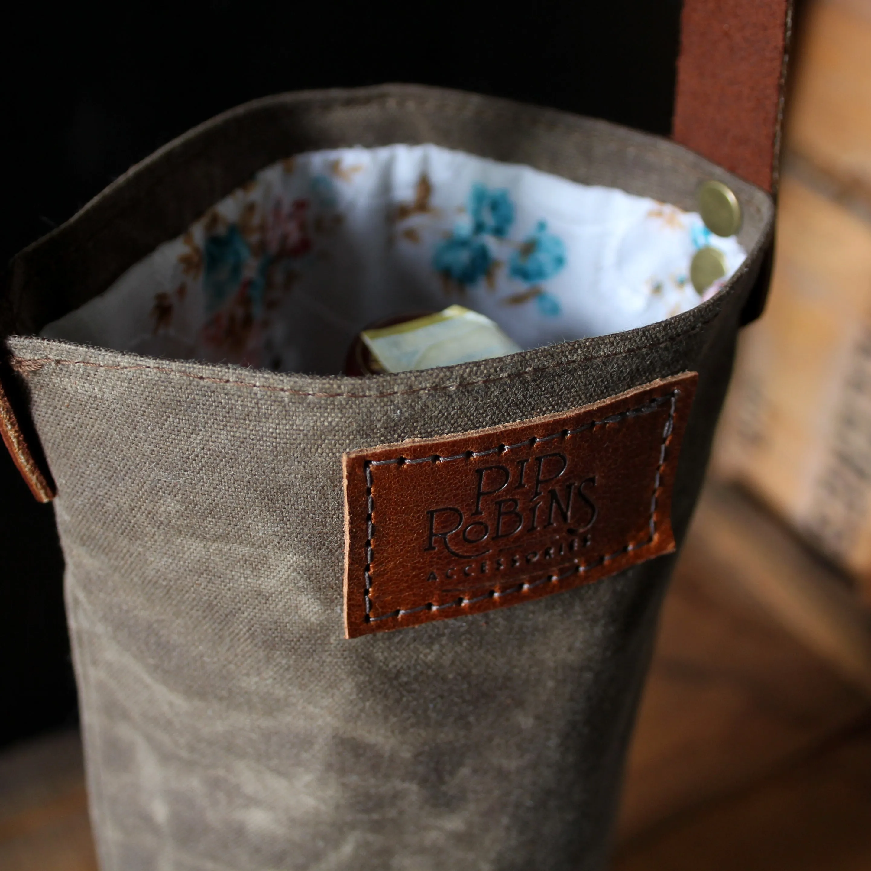 Rose Wine Tote