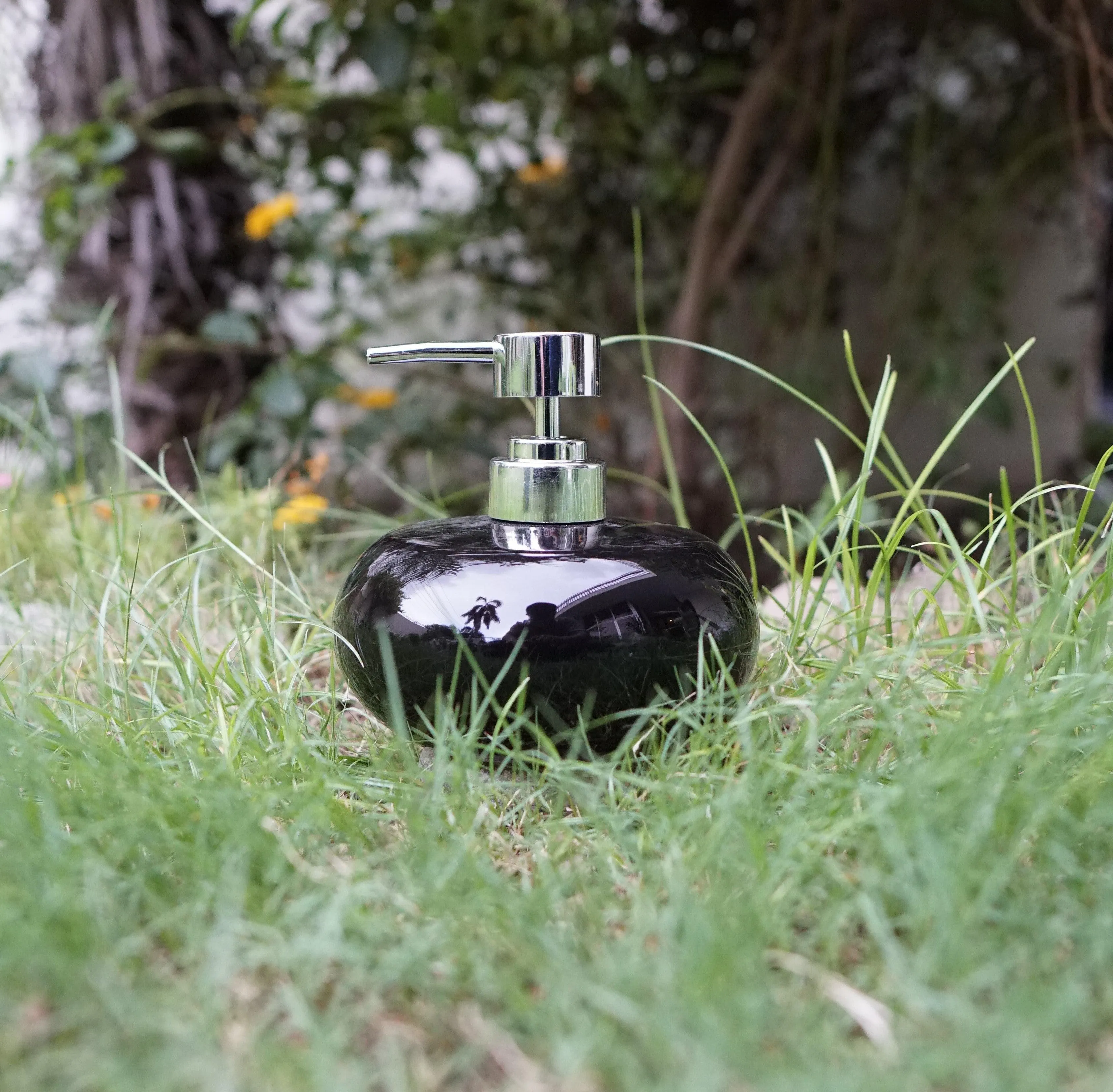 Round Ceramic Soap Dispenser